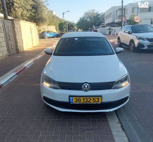 מודעת רכב פולקסווגן ג'טה 