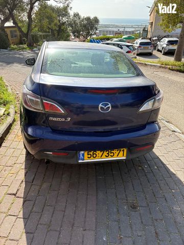 מודעת רכב מאזדה 3
