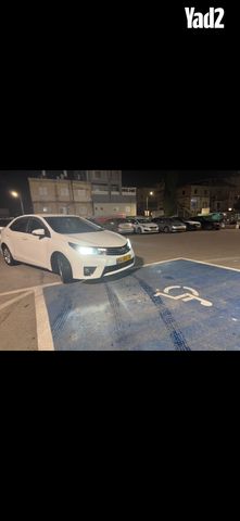 מודעת רכב טויוטה קורולה