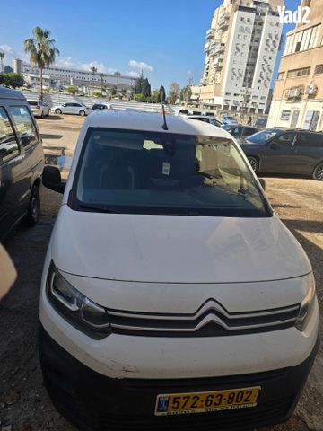 מודעת רכב סיטרואן ברלינגו 