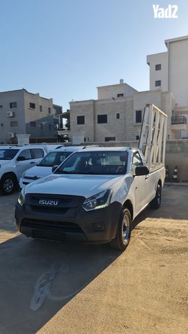 מודעת רכב איסוזו די-מקס