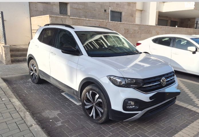 מודעת רכב פולקסווגן T-קרוס