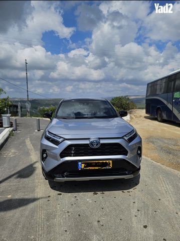 מודעת רכב טויוטה RAV4