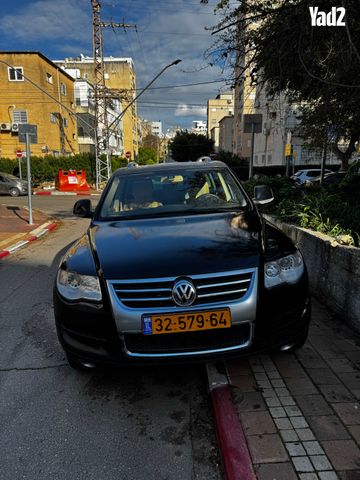 מודעת רכב פולקסווגן טוארג