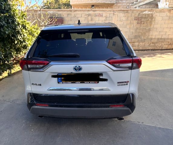 מודעת רכב טויוטה RAV4