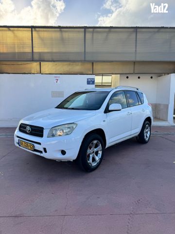 מודעת רכב טויוטה RAV4