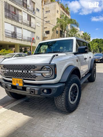 מודעת רכב פורד ברונקו