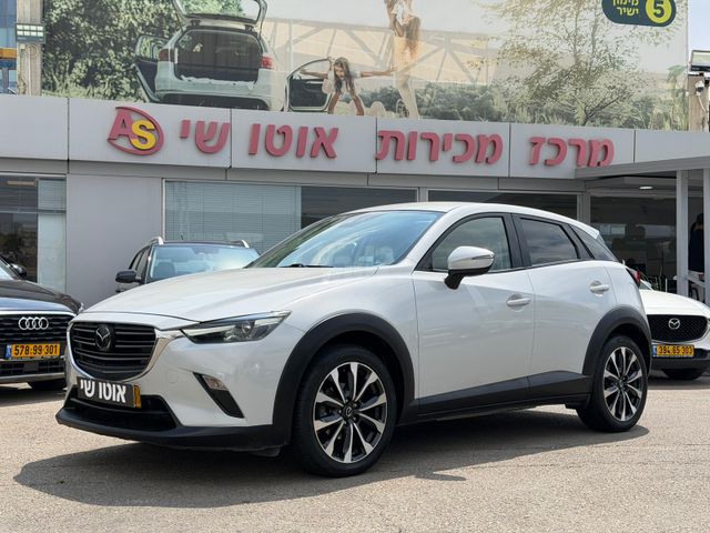 מודעת רכב מאזדה CX-3