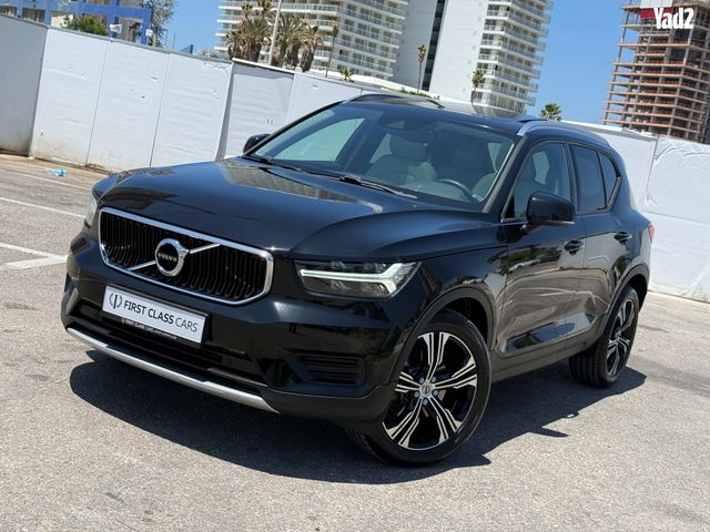 מודעת רכב וולוו XC40