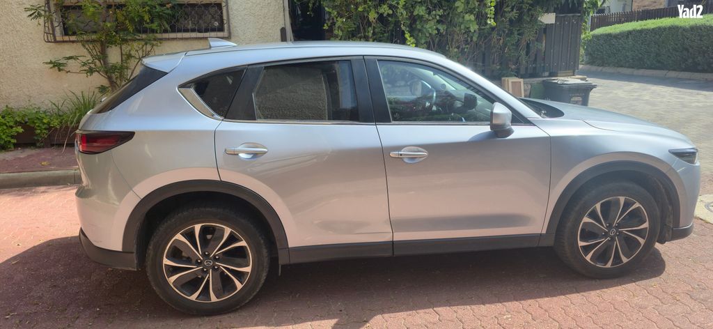 מודעת רכב מאזדה CX-5