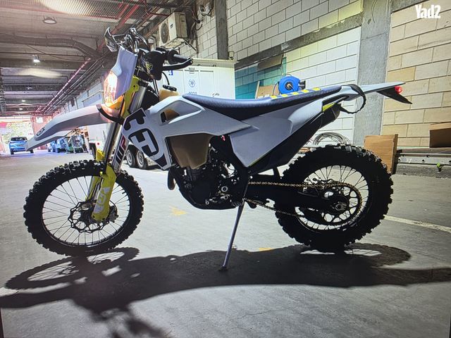 מודעת רכב הוסקוורנה FE250