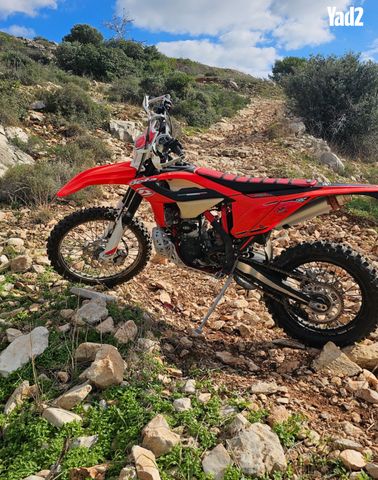 מודעת רכב בטא RR250