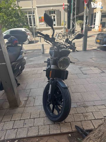 מודעת רכב הוסקוורנה SVARTPILEN 250
