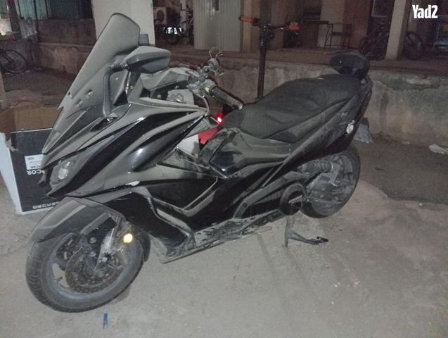 מודעת רכב קימקו AK 550