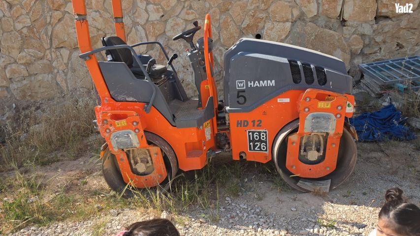 מודעת רכב מכבש