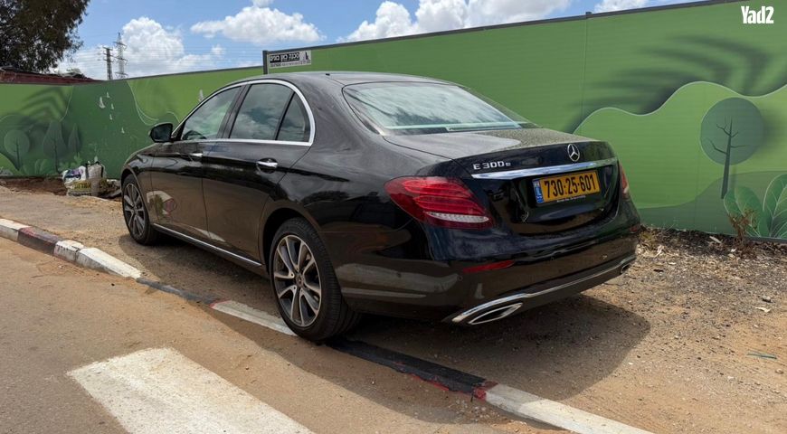 מודעת רכב מרצדס-בנץ E-class