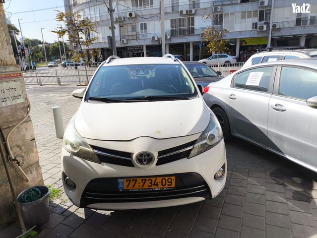 מודעת רכב טויוטה ורסו