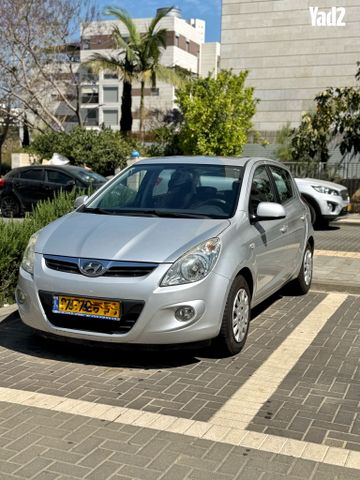 מודעת רכב יונדאי i20