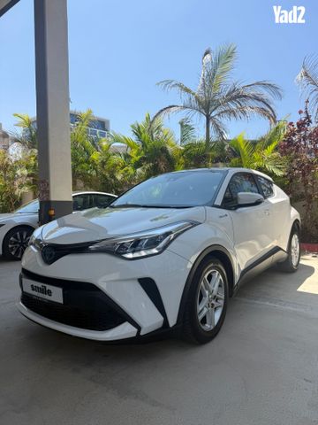 מודעת רכב טויוטה C-HR