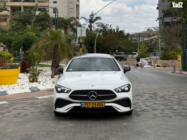 מודעת רכב מרצדס-בנץ CLE