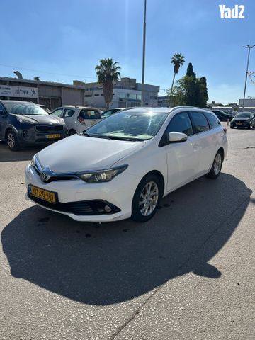 מודעת רכב טויוטה אוריס