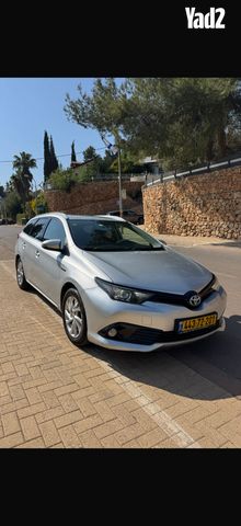 מודעת רכב טויוטה אוריס