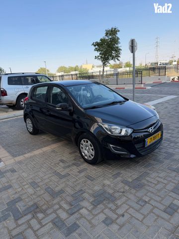 מודעת רכב יונדאי i20