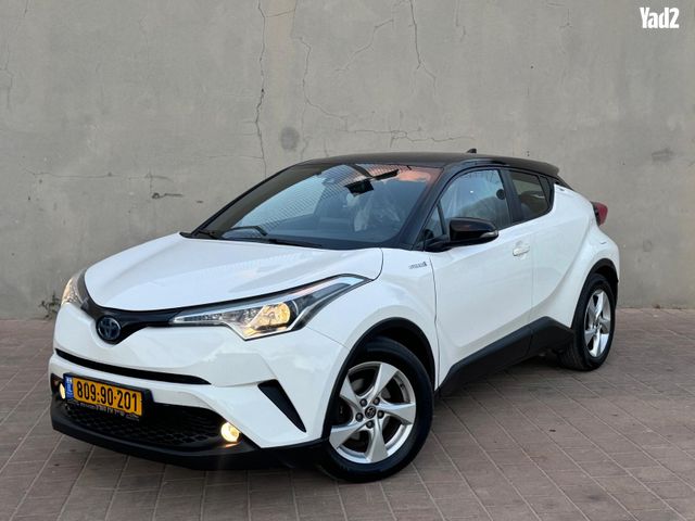 מודעת רכב טויוטה C-HR
