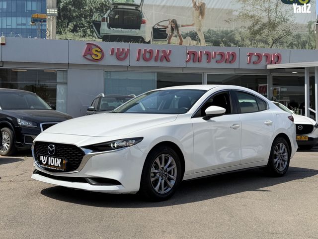 מודעת רכב מאזדה 3