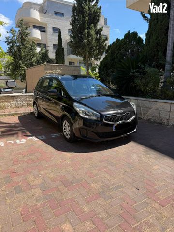 מודעת רכב קיה קארנס