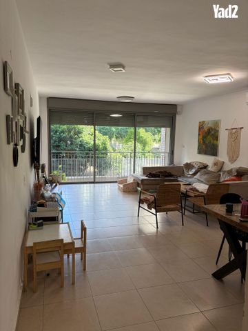 גורדון 10