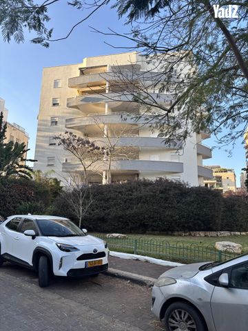 אשכול 17