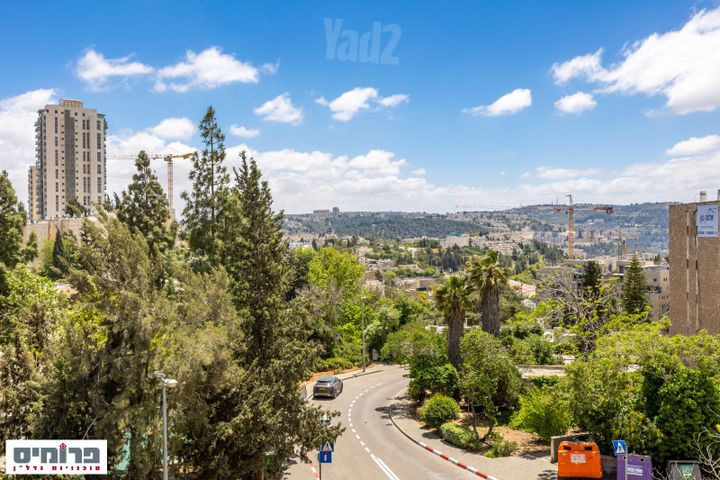 אריה ל. קובובי 