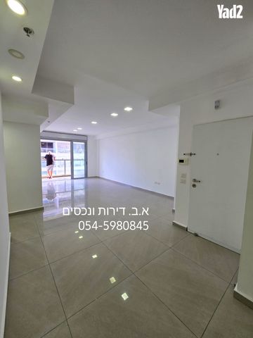 מרדכי פופל 