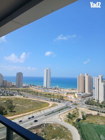 אמנון ליפקין שחק 