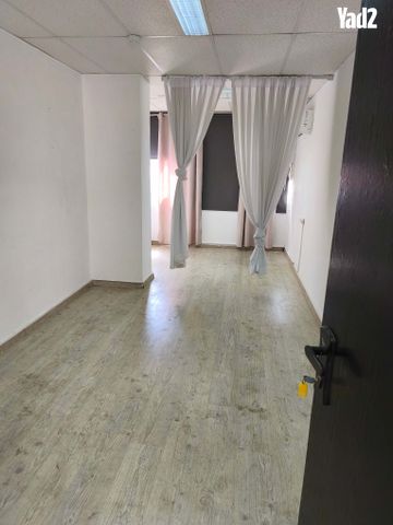שכונת בן גוריון, מרכז העיר ג'