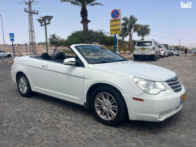 מודעת רכב קרייזלר סברינג
