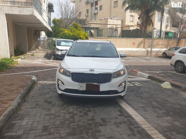 מודעת רכב קיה קרניבל