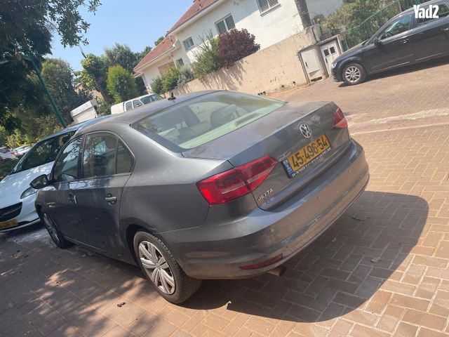 מודעת רכב פולקסווגן ג'טה 