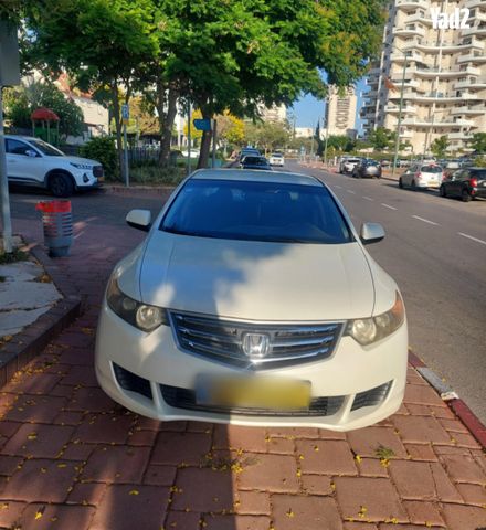 מודעת רכב הונדה אקורד