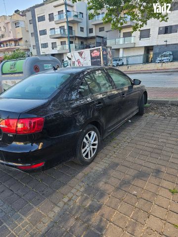 מודעת רכב פולקסווגן ג'טה 