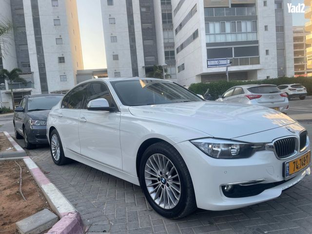 מודעת רכב ב מ וו סדרה 3