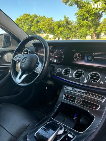מודעת רכב מרצדס-בנץ E-class