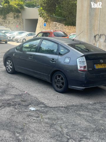 מודעת רכב טויוטה פריוס