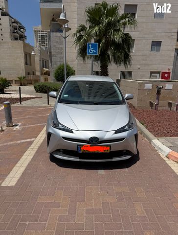 מודעת רכב טויוטה פריוס
