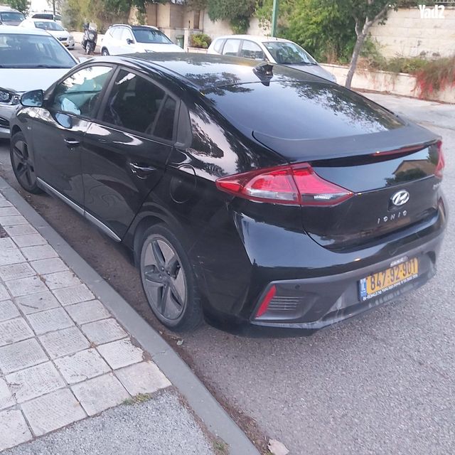 מודעת רכב יונדאי איוניק