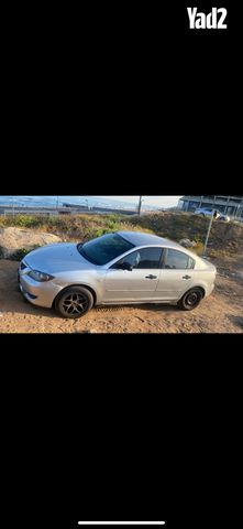מודעת רכב מאזדה 3