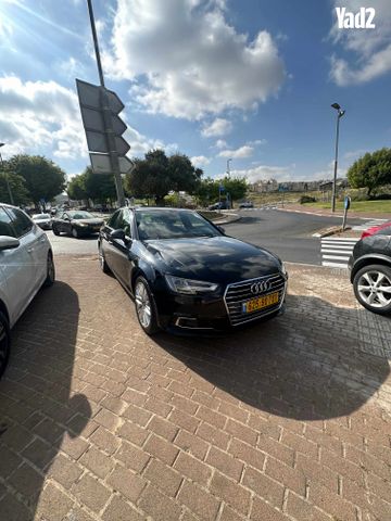 מודעת רכב אאודי A4