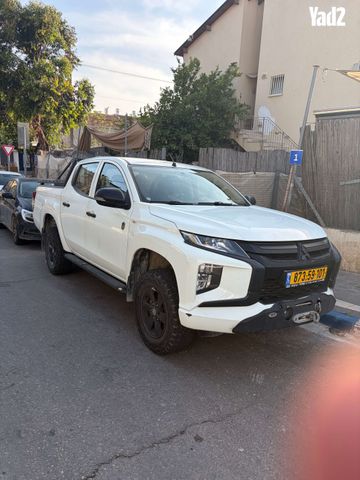 מודעת רכב מיצובישי טרייטון / L200