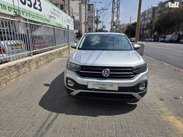 מודעת רכב פולקסווגן T-קרוס